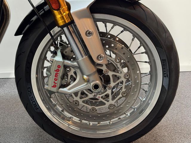 triumph - thruxton-1200-r