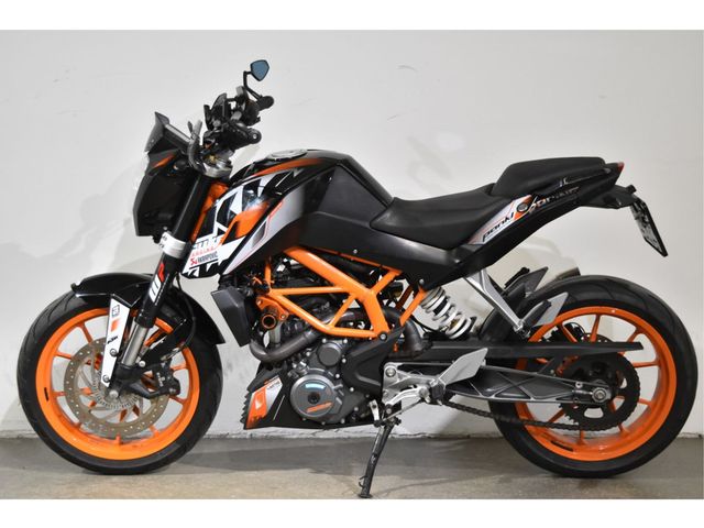 ktm - 390-duke-abs