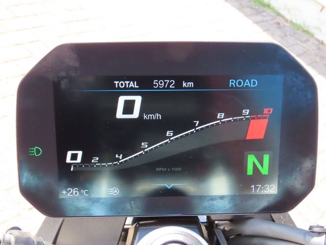 bmw - f-900-r
