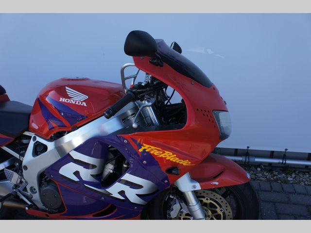 honda - cbr-900-rr-fireblade