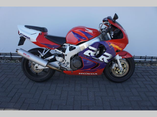 honda - cbr-900-rr-fireblade