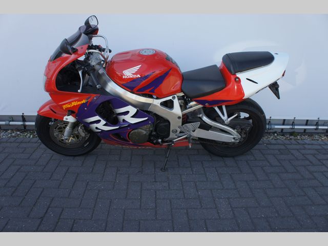 honda - cbr-900-rr-fireblade