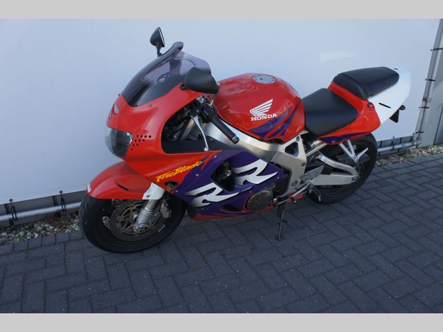 honda - cbr-900-rr-fireblade