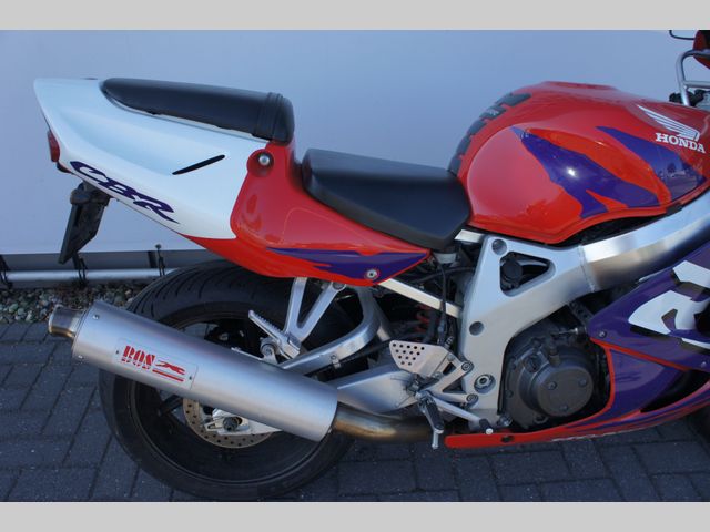 honda - cbr-900-rr-fireblade