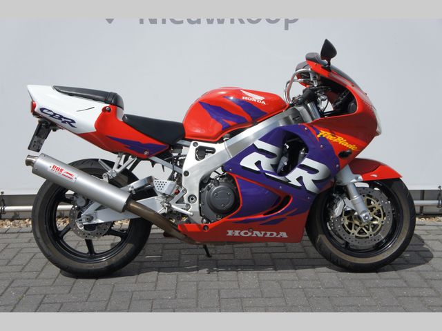 honda - cbr-900-rr-fireblade