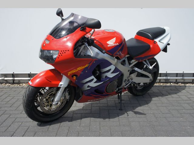honda - cbr-900-rr-fireblade