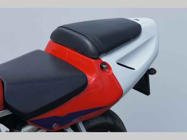 honda - cbr-900-rr-fireblade