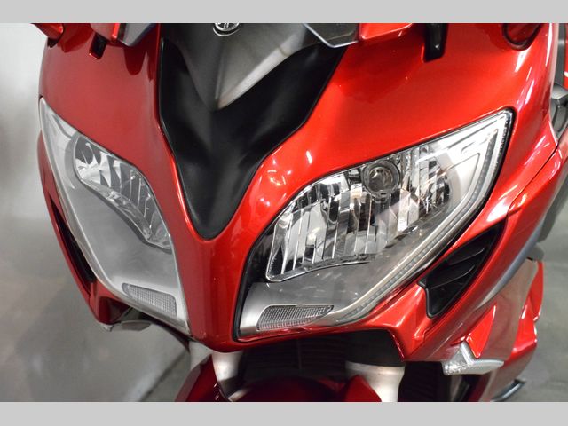 yamaha - fjr-1300