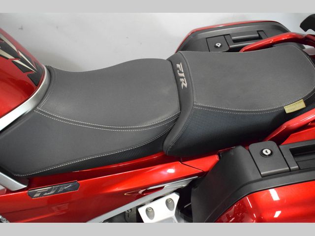 yamaha - fjr-1300