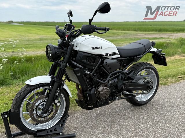 yamaha - xsr-700-abs