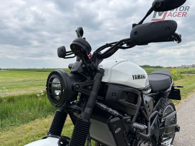 yamaha - xsr-700-abs