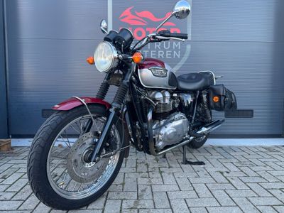 TRIUMPH BONNEVILLE – foto 2