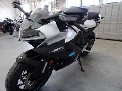 CFMOTO 675 SR-R – foto 3