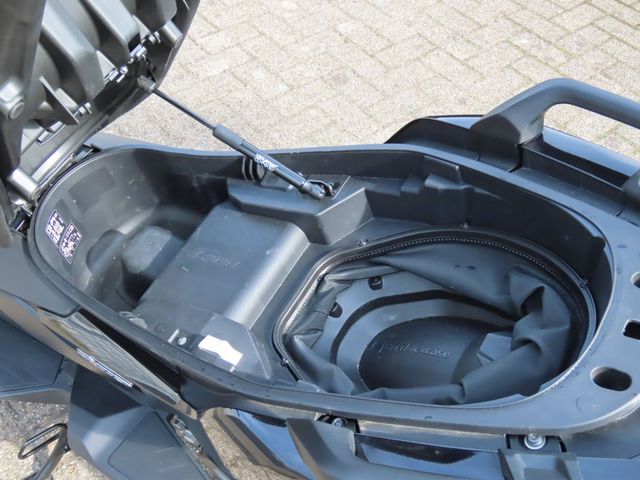 bmw - c-400-gt