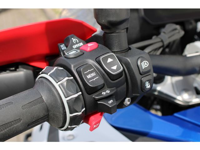 bmw - r-1300-gs-adventure