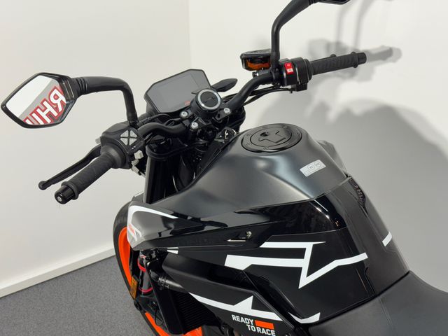ktm - 890-duke-gp