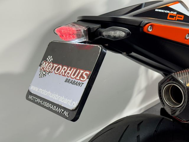 ktm - 890-duke-gp