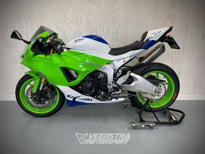 KAWASAKI NINJA ZX-6R 40TH ANNIVERSARY EDITION PERFORMANCE – foto 2