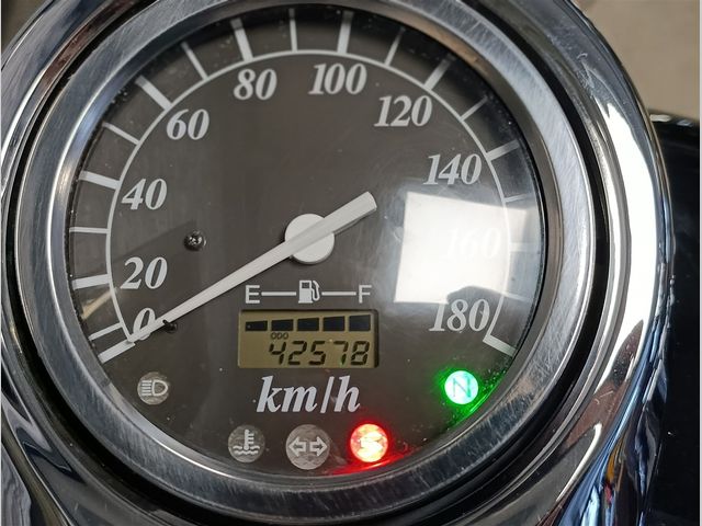 suzuki - vl-800-volusia