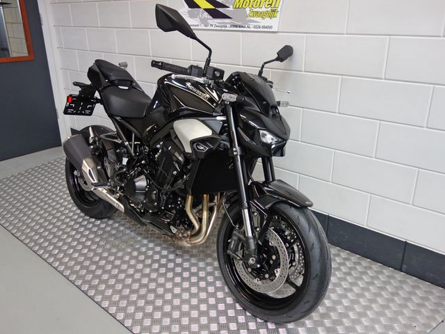 kawasaki - z900