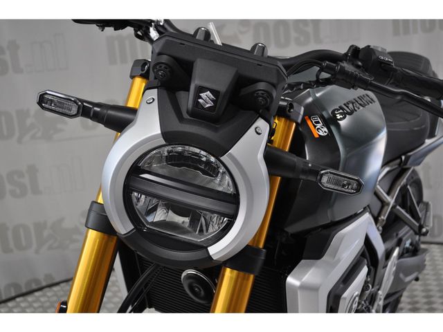 suzuki - gsx-8t