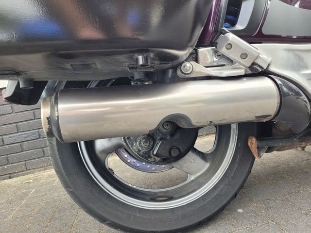 honda - st-1100-pan-european