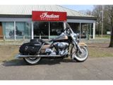 HARLEY-DAVIDSON ROAD KING CLASSIC FLHRCI