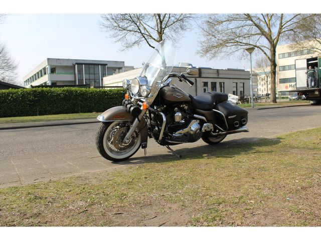 harley-davidson - road-king-classic-flhrci