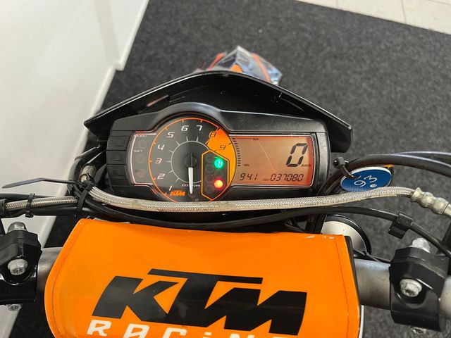 ktm - 690-supermoto-r