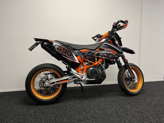 ktm - 690-supermoto-r