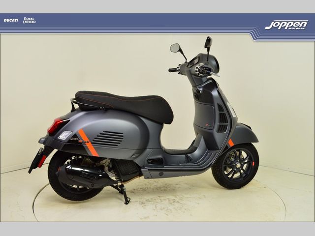 vespa - gts-125-supersport