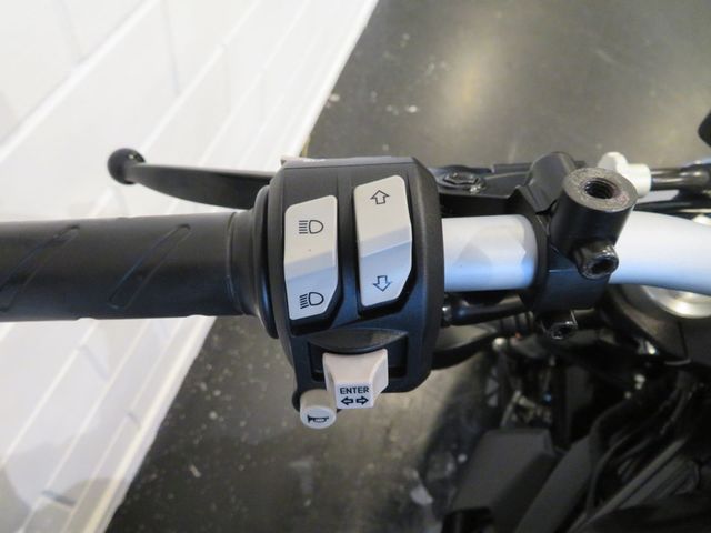 ducati - monster-797--