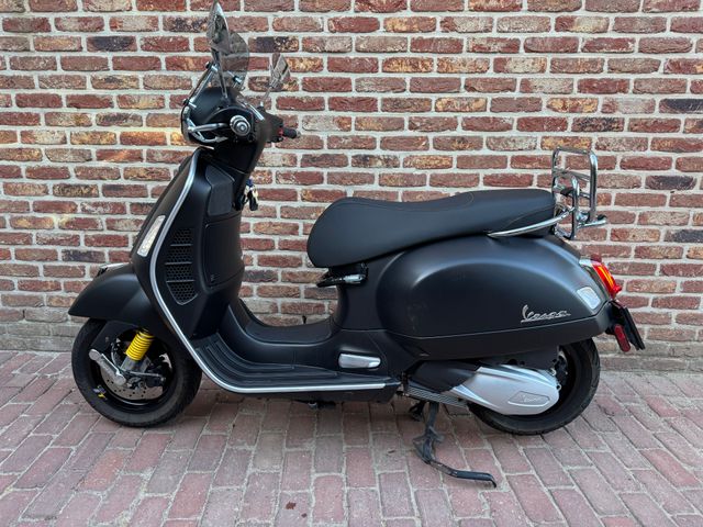 vespa - gts-super-tech-300