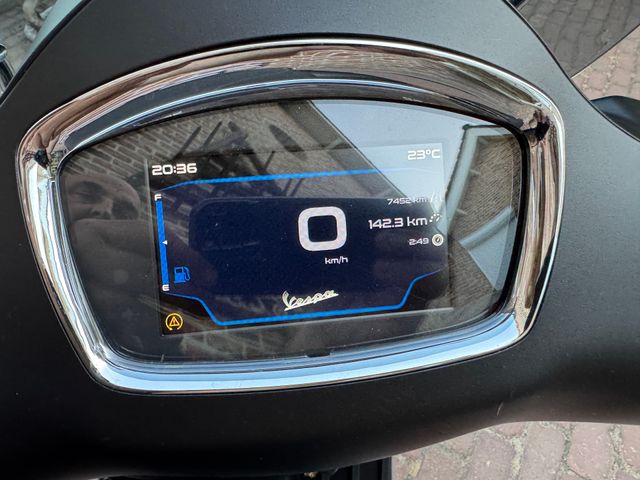 vespa - gts-super-tech-300