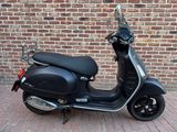 VESPA GTS SUPER TECH 300