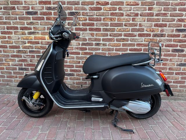 vespa - gts-super-tech-300