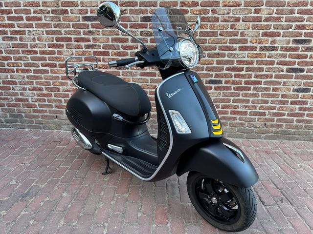 vespa - gts-super-tech-300