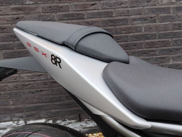 suzuki - gsx-8r