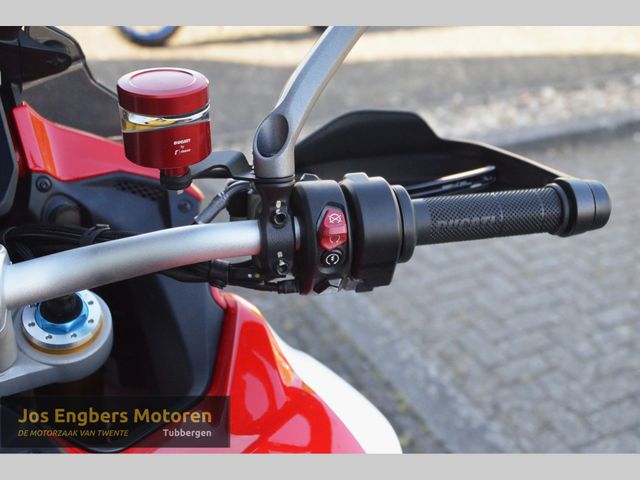 ducati - multistrada-v4-s-pikes-peak