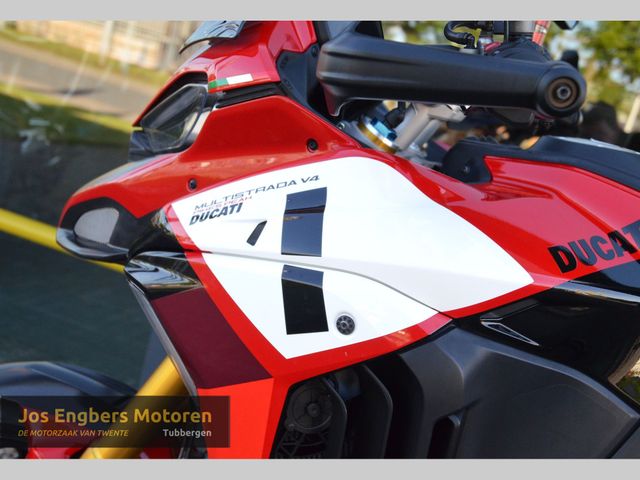 ducati - multistrada-v4-s-pikes-peak