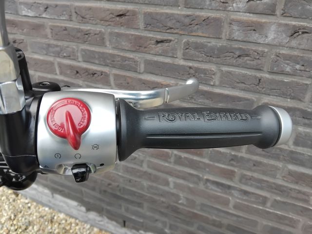 royal-enfield - super-meteor-650