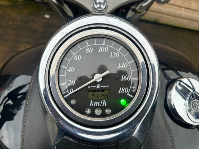 suzuki - vl-800-volusia