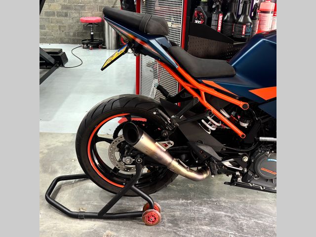 ktm - rc-390
