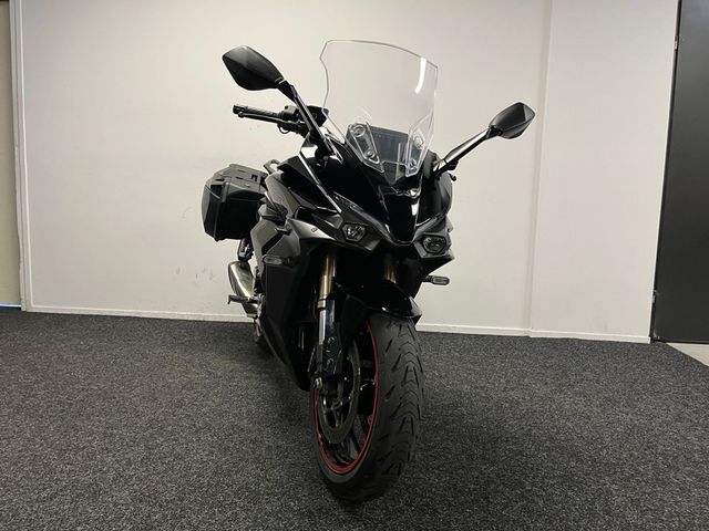 suzuki - gsx-s-1000-gt