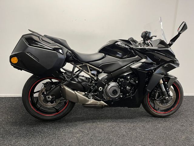 suzuki - gsx-s-1000-gt