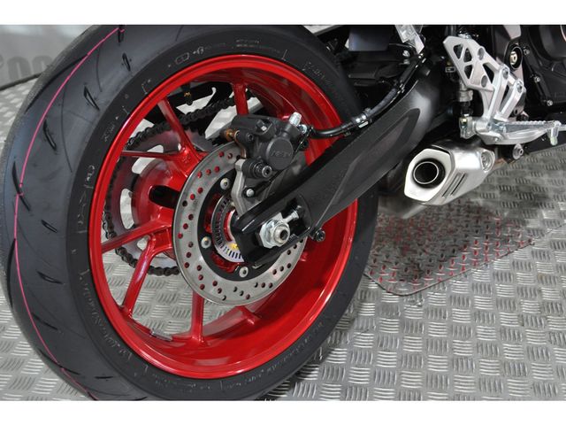 suzuki - gsx-8tt