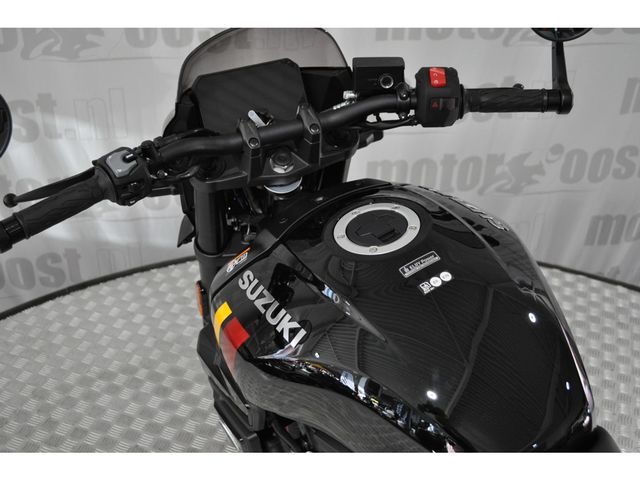 suzuki - gsx-8tt