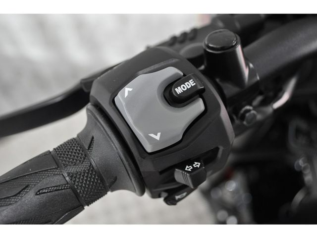 suzuki - gsx-8tt