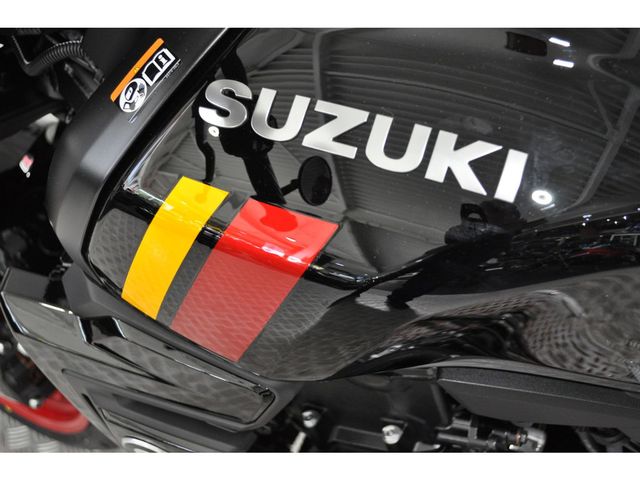 suzuki - gsx-8tt