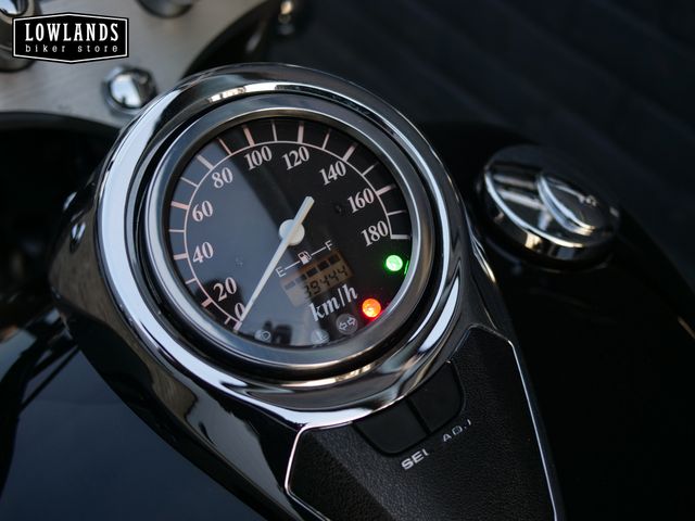 suzuki - vl-800-volusia